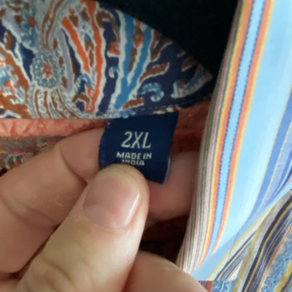 Robert Graham dress shirt - Picture 3 of 4